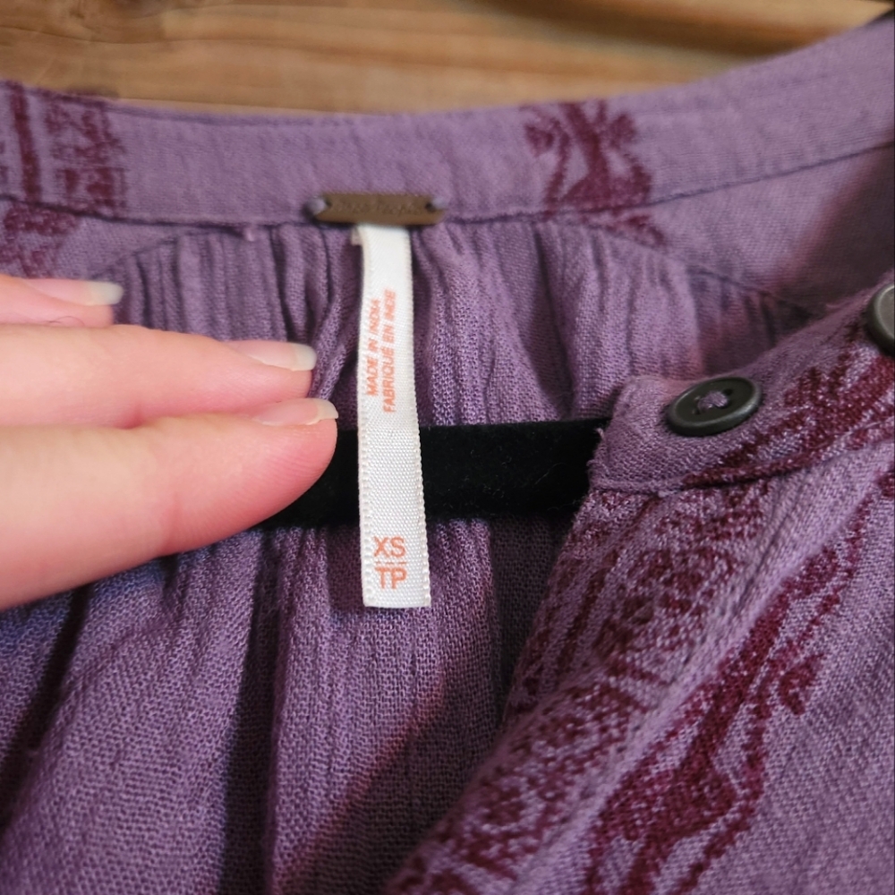EUC XS Free People Tunic/ Blouse - Picture 3 of 4